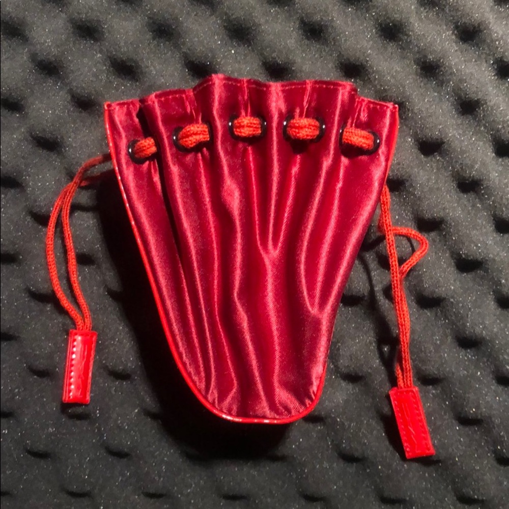 Mac red string bag